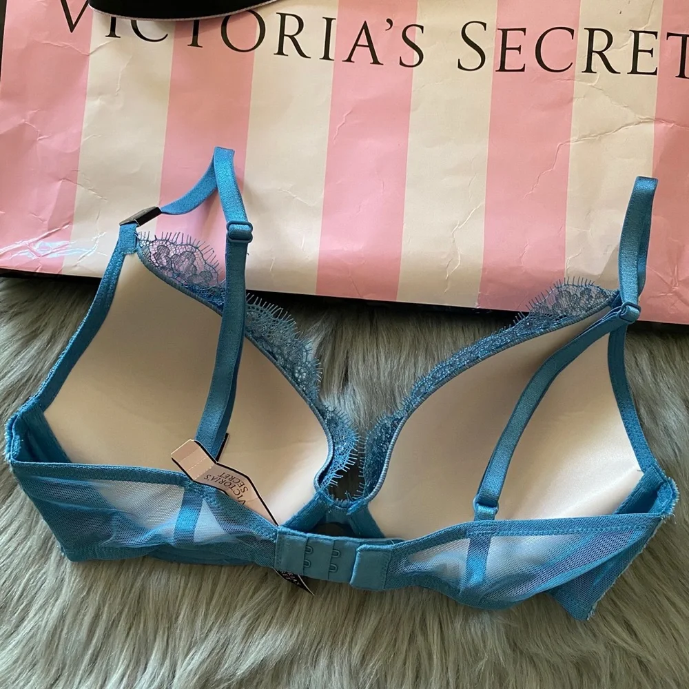 24 HR SALE ONLY 🍒Victoria’s Secret SEXY Décolletage Lace Bra - Picture 6 of 6